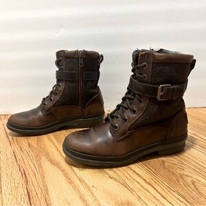 UGG Kesey Boots Brown Leather Waterproof Side Zip
Rain Moto Boots Women's Size 5